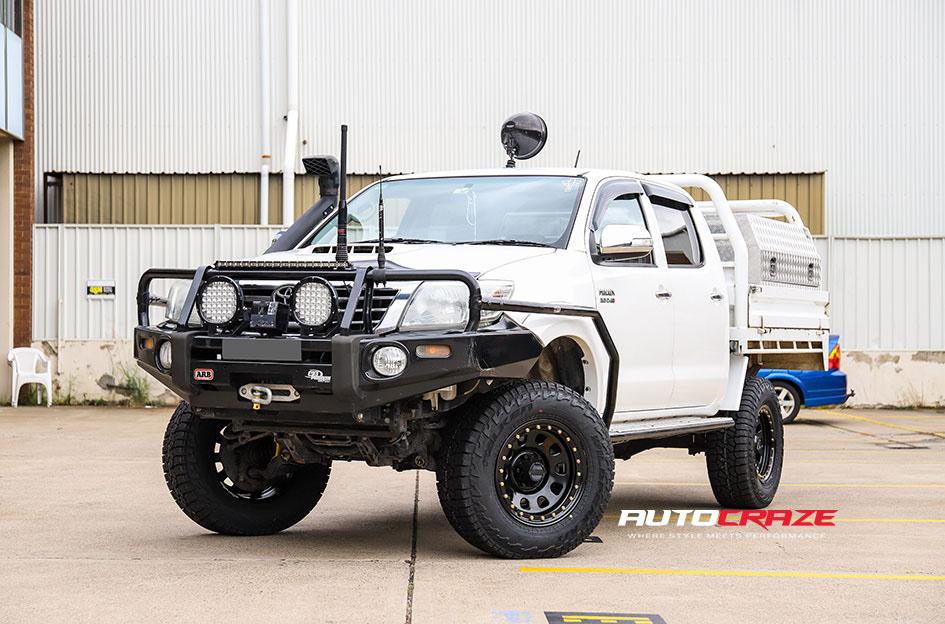 TOYOTA HILUX N70 4WD D LOCKER BLACK